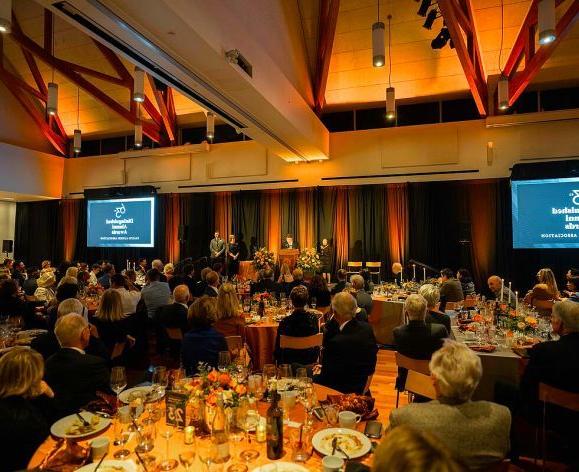 Distinguished alumni awards dinner